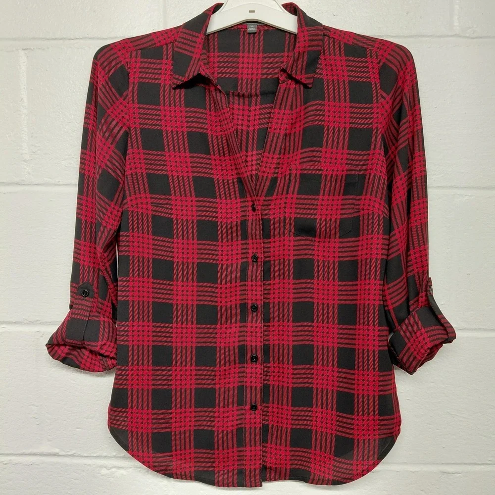 The Limited Blouse Women's XS Plaid Red Black Button Up Tab Sleeve Shirt Top